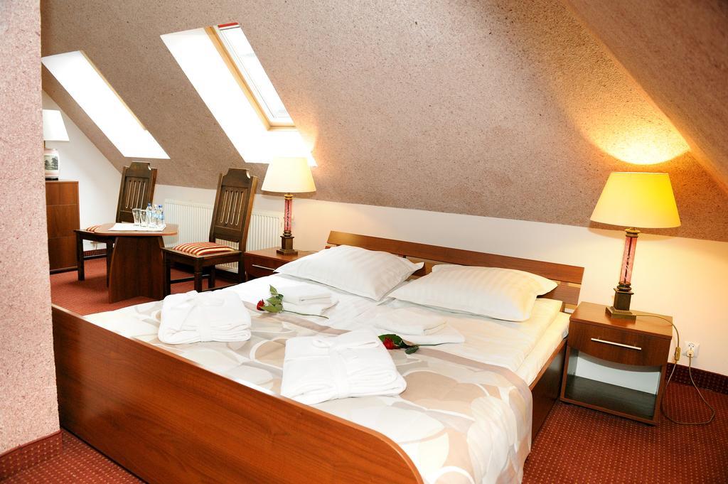 Hotel Czardasz Koziegłowy Cameră foto